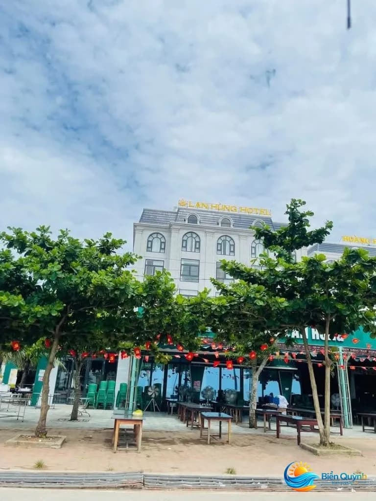 Lan hung hotel bien quynh mat tien tại Lan Hùng Hotel, biển Quỳnh, Nghệ An