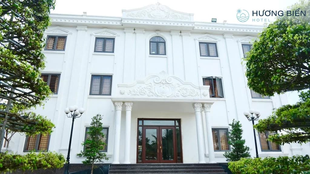 Huong bien hotel ngoai that 2 tại Khách Sạn Hương Biển, biển Quỳnh, Nghệ An