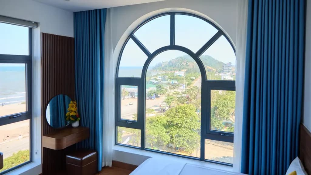 Khach san hoa mai phong view bien 2 tại Khách Sạn Hoa Mai, biển Quỳnh, Nghệ An