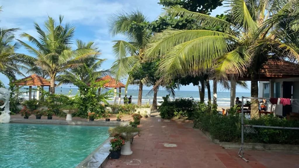Vuon dua resort be boi 1 tại Vườn Dừa Resort, biển Quỳnh, Nghệ An