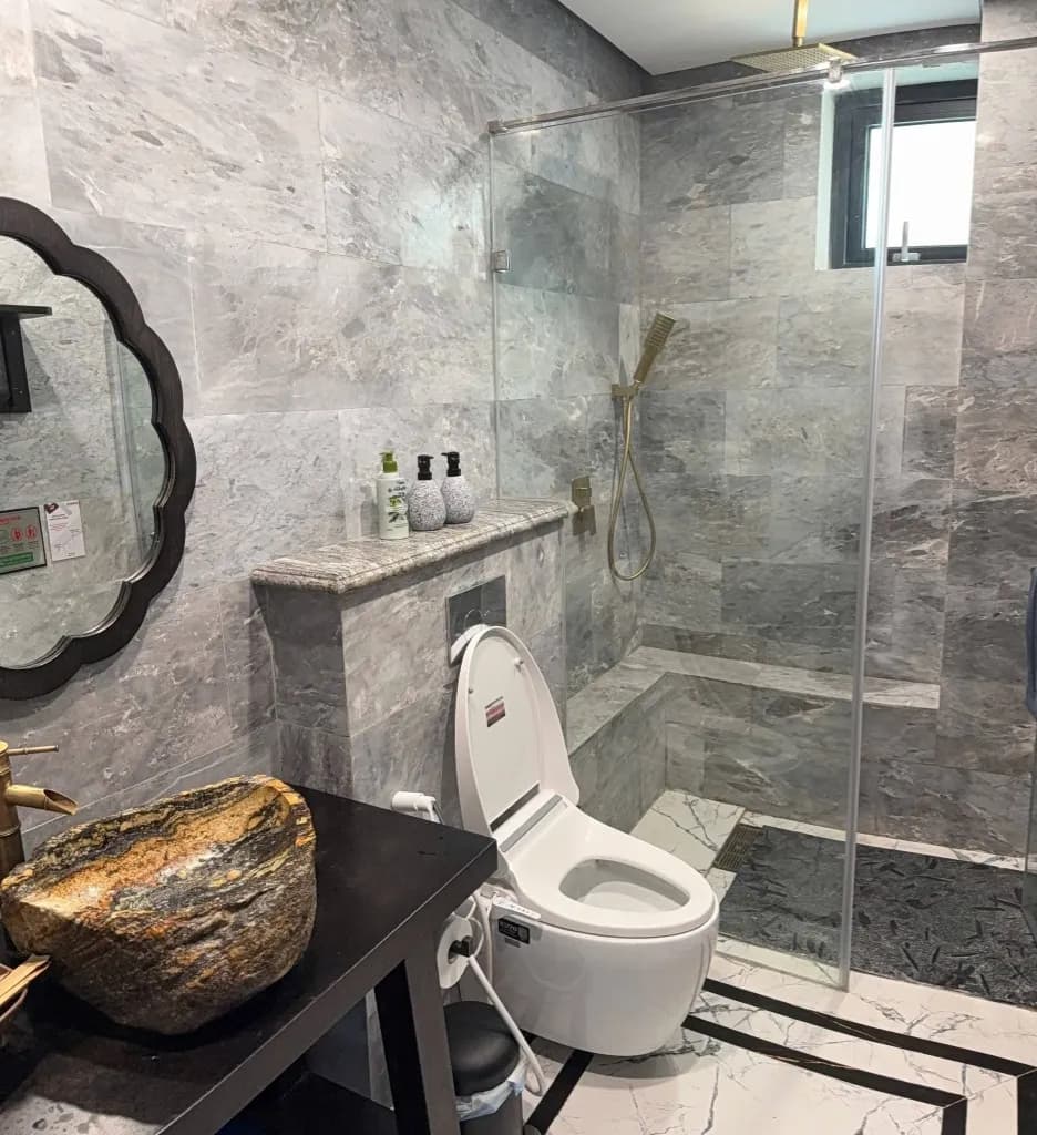 Khach san hoa mai phong tam 8 tại Khách Sạn Hoa Mai, biển Quỳnh, Nghệ An